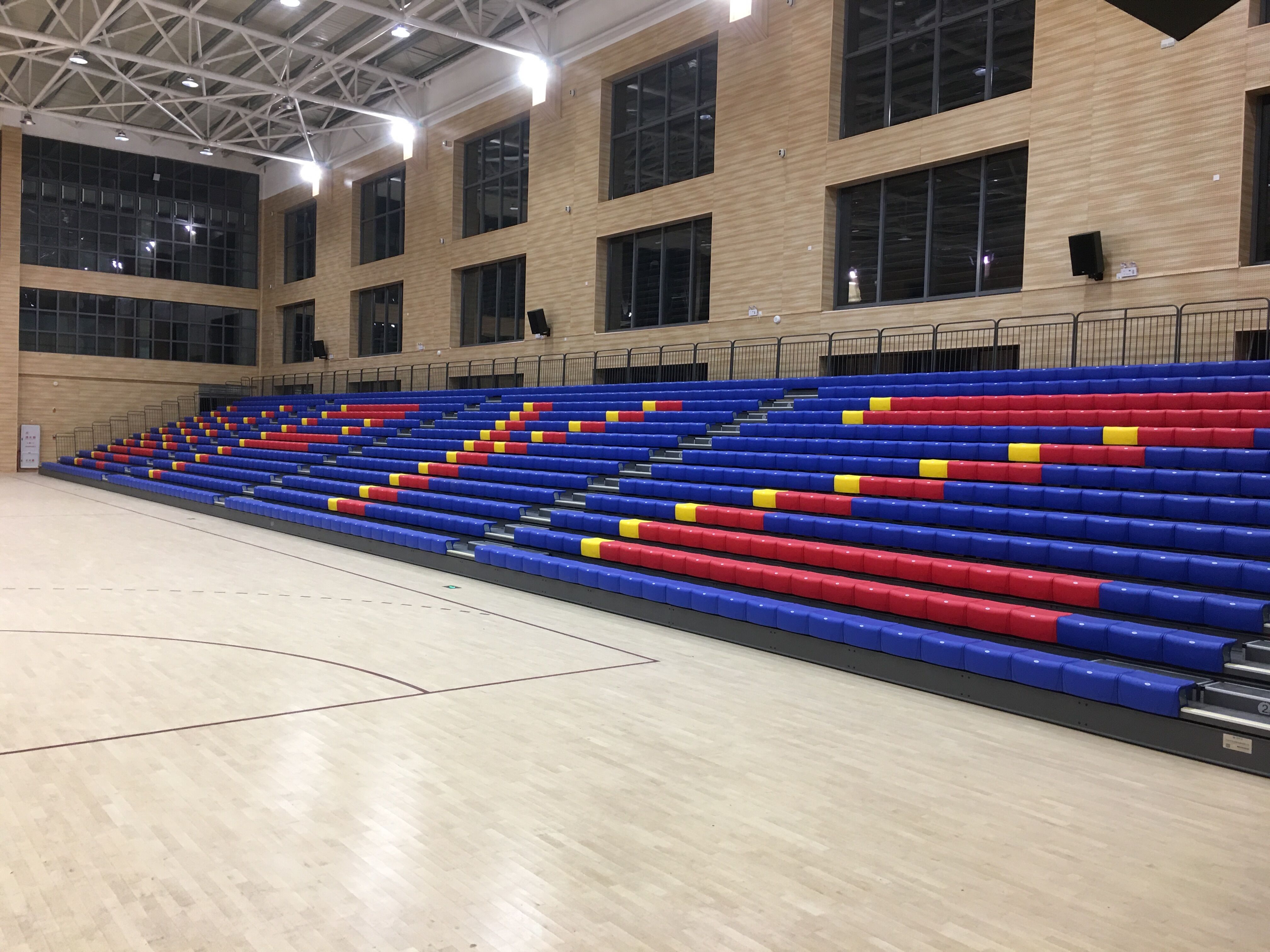 福建省武平第一中學(xué)青少年手球活動中心